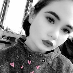 Meet your Posher, Veronica